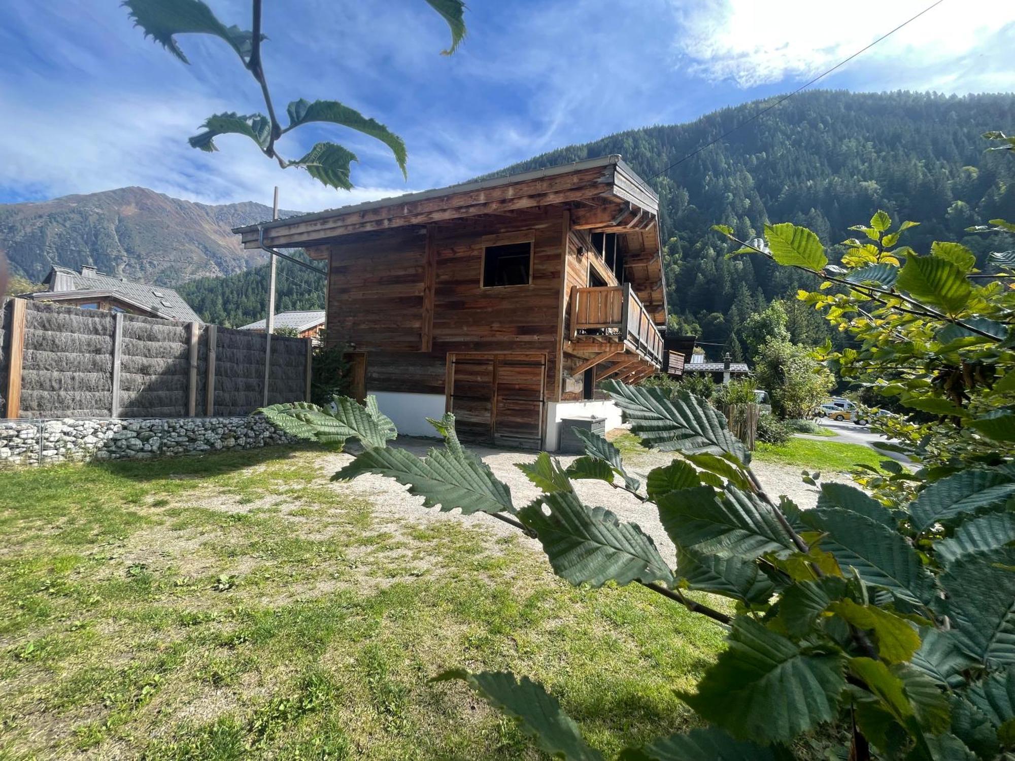 Chalet Le Petit Nicolas, Jacuzzi, Vue Mont Blanc Шамони Экстерьер фото