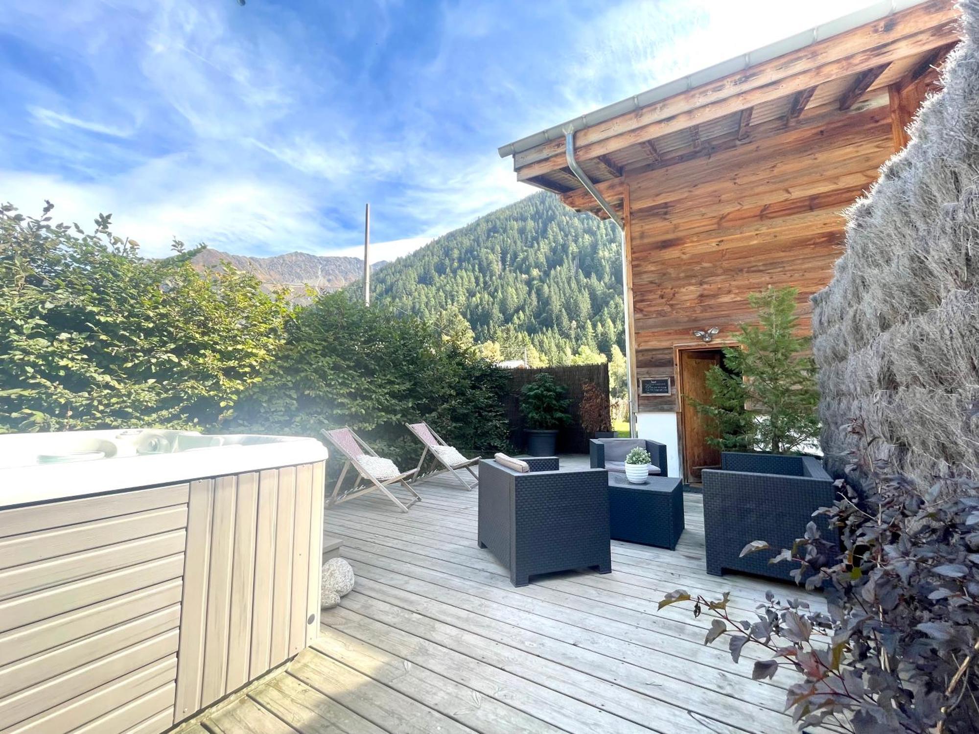 Chalet Le Petit Nicolas, Jacuzzi, Vue Mont Blanc Шамони Экстерьер фото