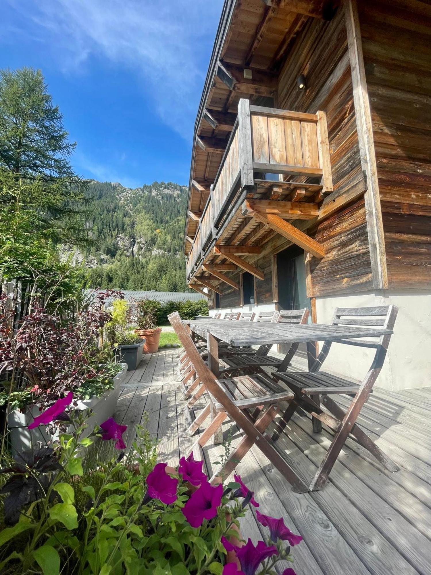 Chalet Le Petit Nicolas, Jacuzzi, Vue Mont Blanc Шамони Экстерьер фото